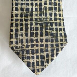 Brooks Brothers Navy and Beige Check Silk Tie